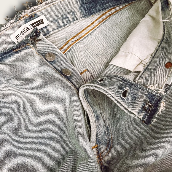 RE/DONE Levi’s Straight Leg Jeans - Picture 8 of 12